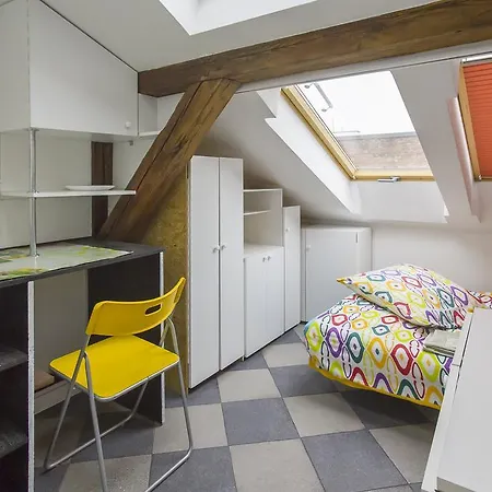 Kwatera prywatna Attic Place