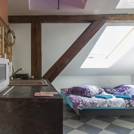 Attic Place * Varsó